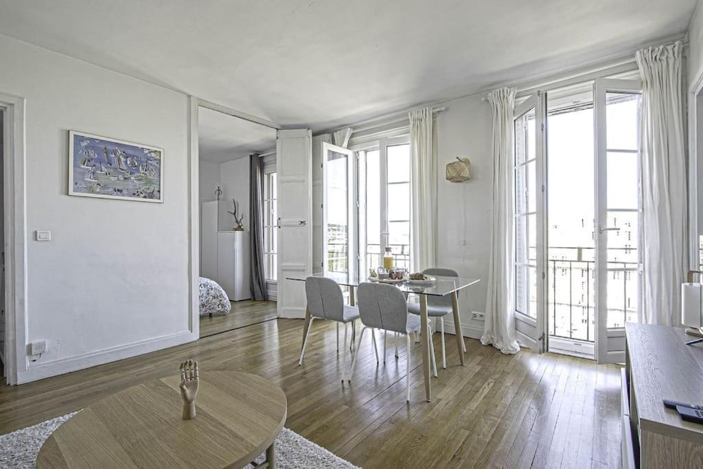 F2 Immeuble Perret Avec Vue A 180 ° Sur La - Parking Privatif - Hypercentre *